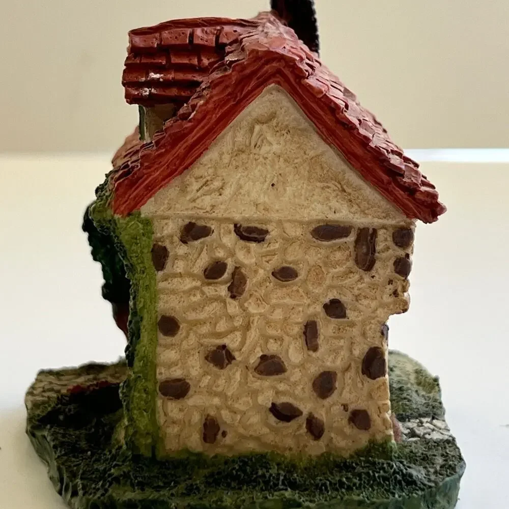 Vintage Dickens Village miniatures “ Crown Tree Inn”